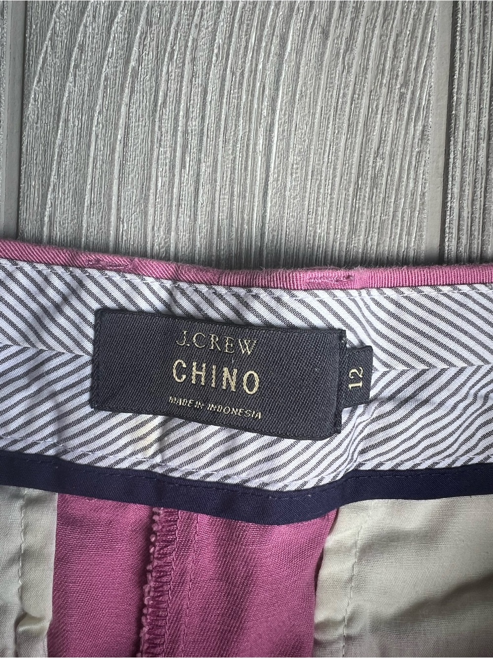 J.Crew Chino Shorts Women’s Size 12 Pink Raspberry Cotton Flat Front Casual - Picture 3 of 7